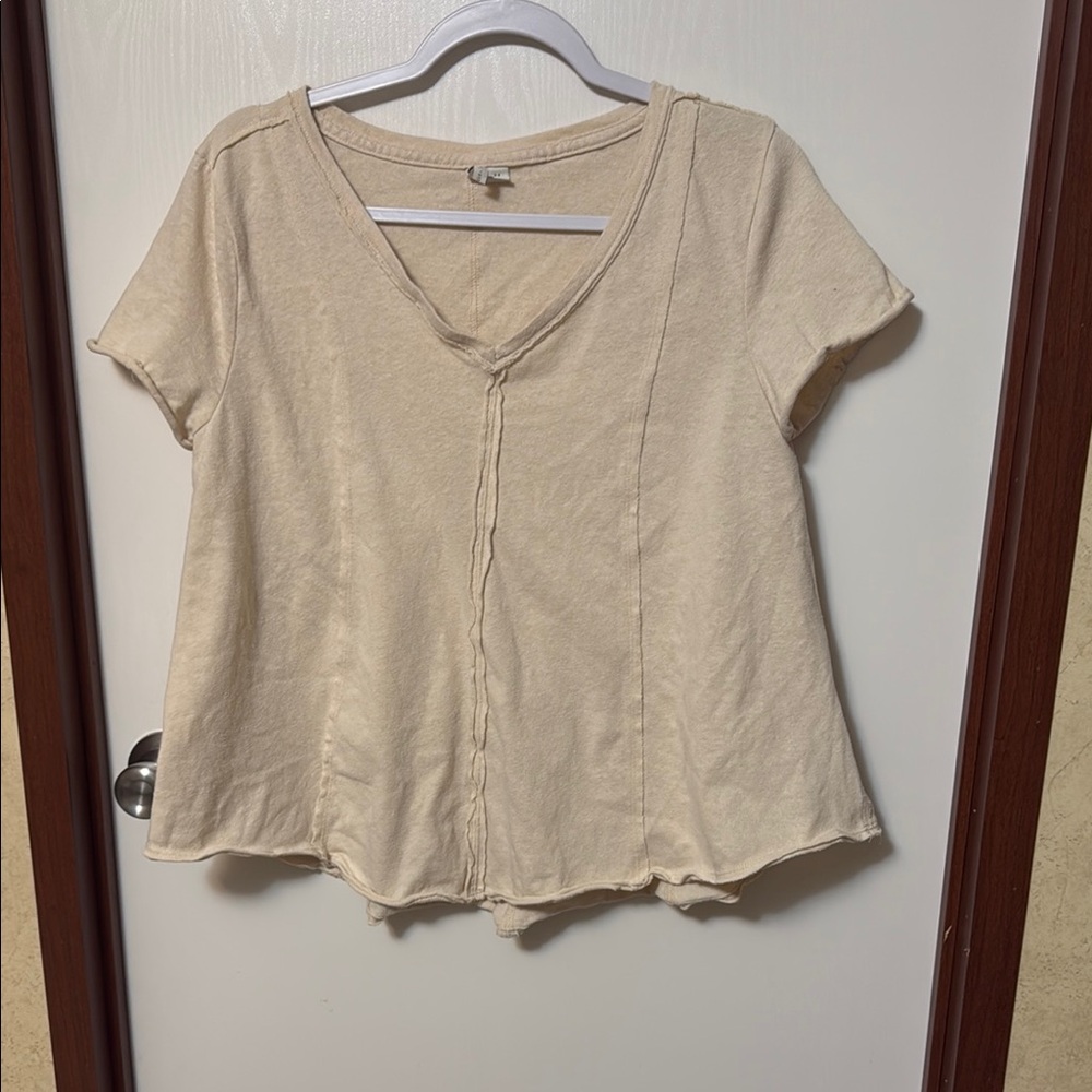 Cato Women's Cream V-Neck Top Size M